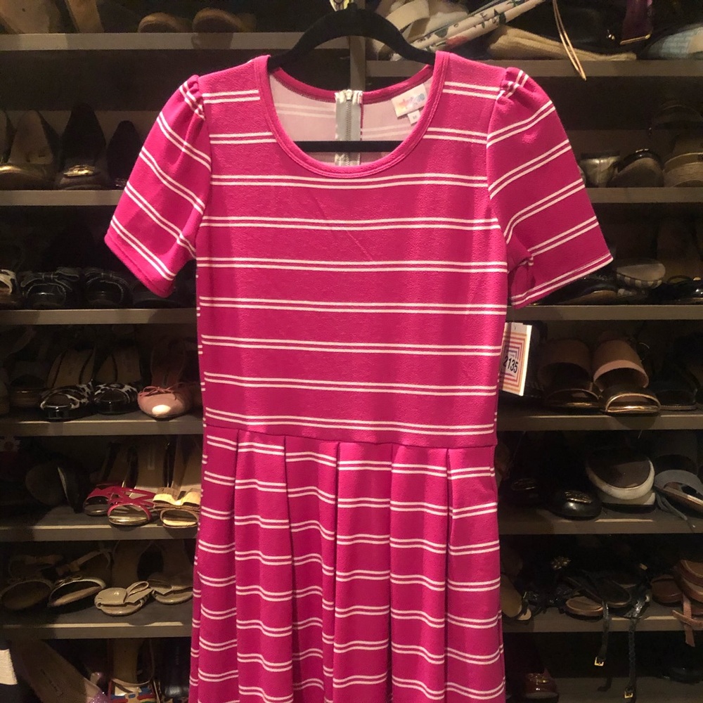 LulaRoe Amelia dress, Size Medium, New with tags